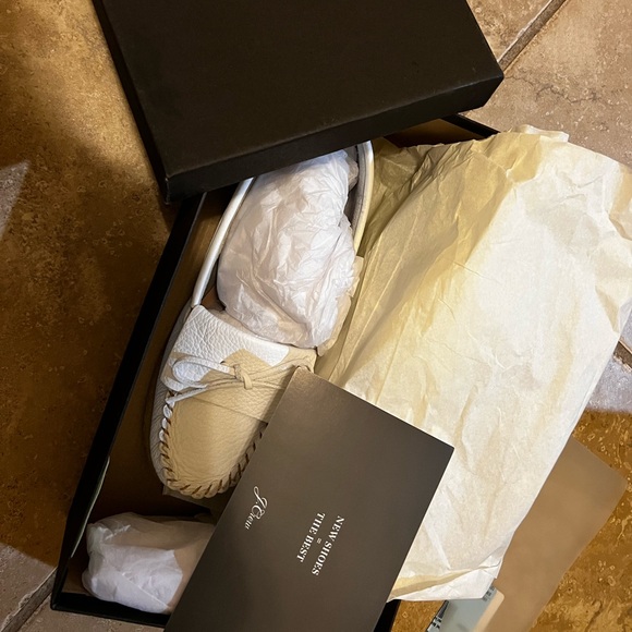 Brand new Soft unlined leather loafers - Picture 3 of 3